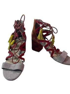 Marc Fisher Rayz Strappy Tassel Sandals Womens Size 7.5 New Heel Height 2.5”